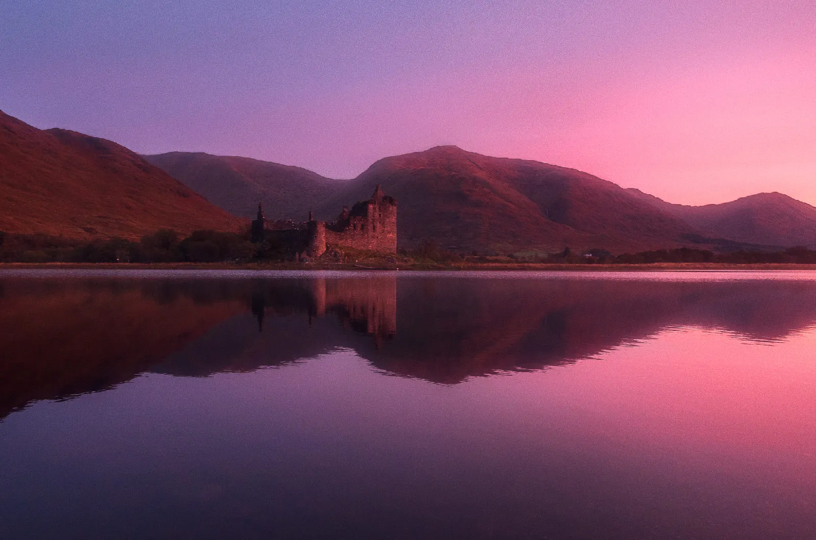 Kilchurn castle on Loch Awe, Scotland